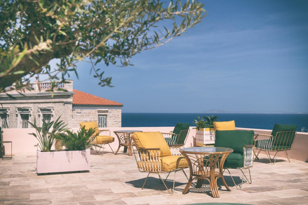 Aristide Hotel Ermoupoli Buitenkant foto