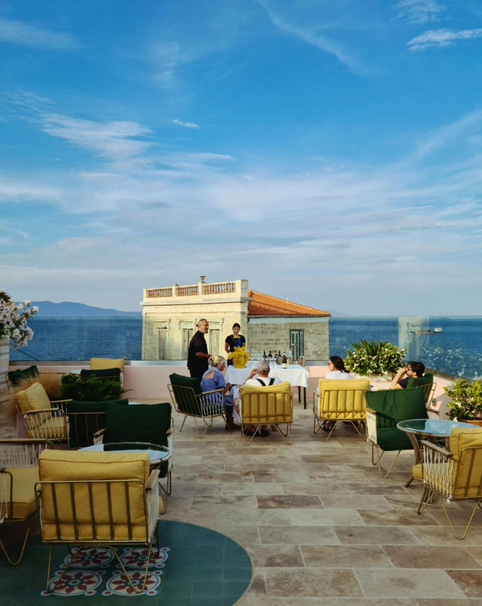 Aristide Hotel Ermoupoli Buitenkant foto