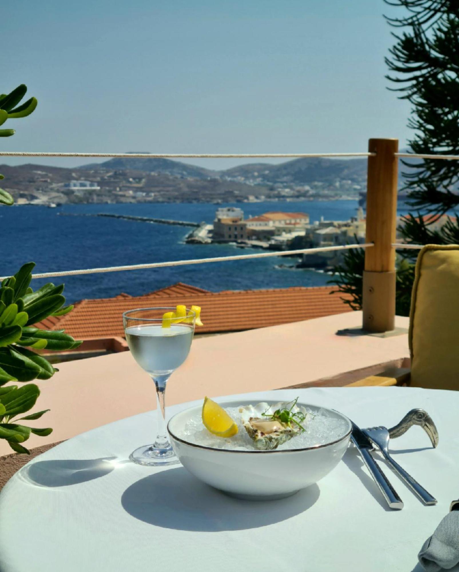 Aristide Hotel Ermoupoli Buitenkant foto